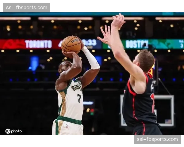 凯尔特人收官战残阵韧劲展现 为常规赛收官的战术执行力